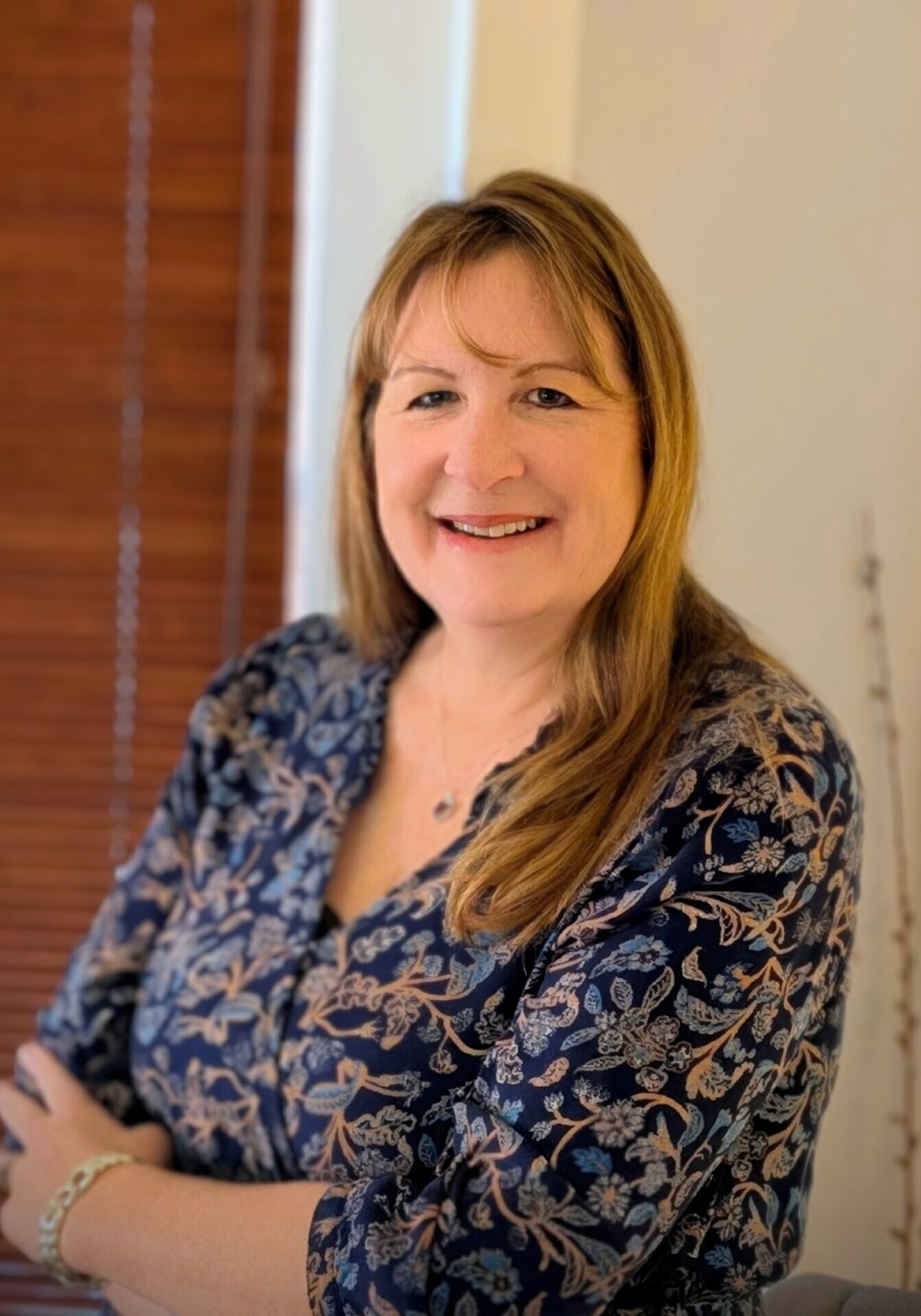 Gina Bemis, LCSW , EFT therapist in Reno. Individual & Relationship counseling assocaties