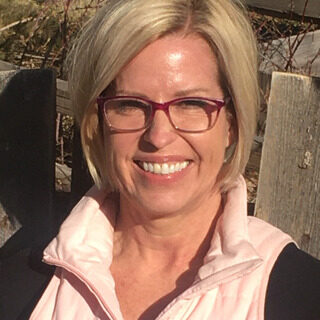 Karen McKinney, LCSW is an EFT Therapist in Reno